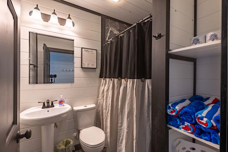 Full Bath 2, Pool House
