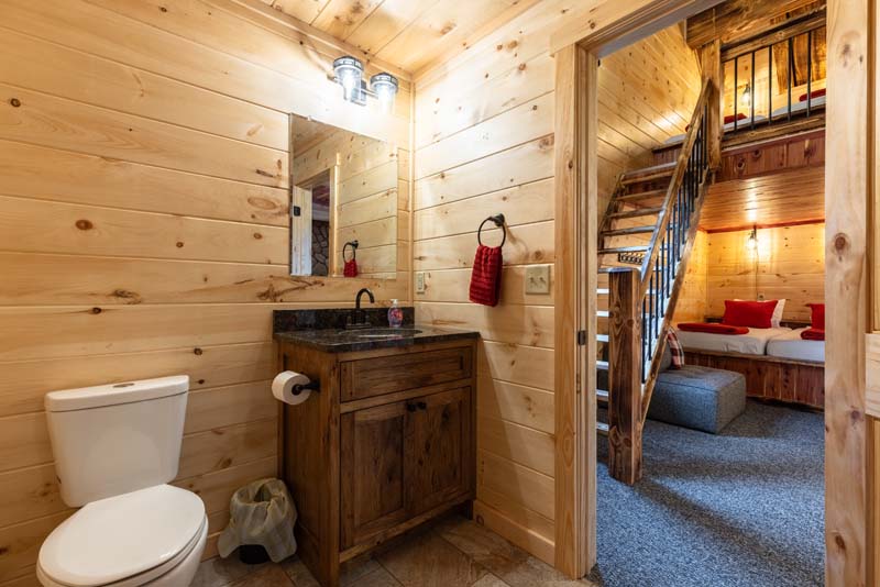 Bunk Room En-Suite Full Bath, Looking toward Bunk Room, Lower Beds