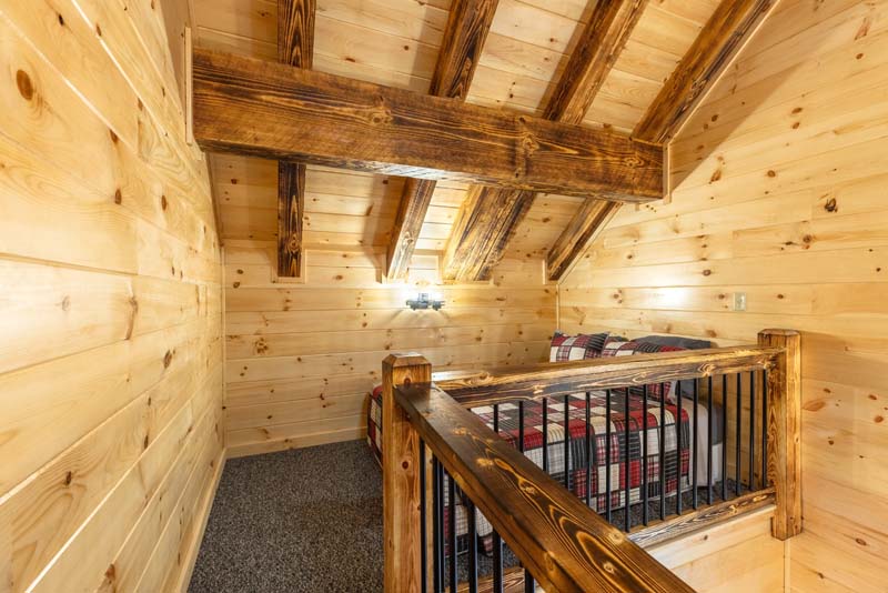 Bunk Room, Bridge to Queen Bed