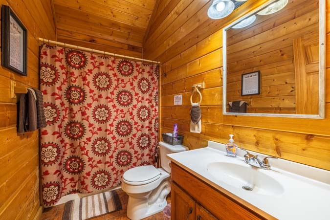 Full bathroom — Leaning Tree Cabin