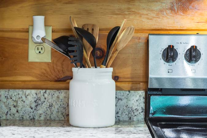 A fully stocked kitchen — Timber Ridge Lodge
